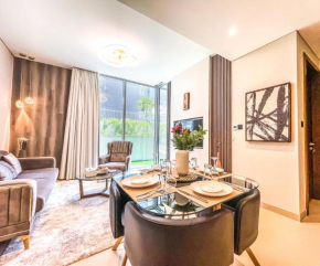 STAY Spectacular 1 Bedroom Holiday Home near Burj Khalifa